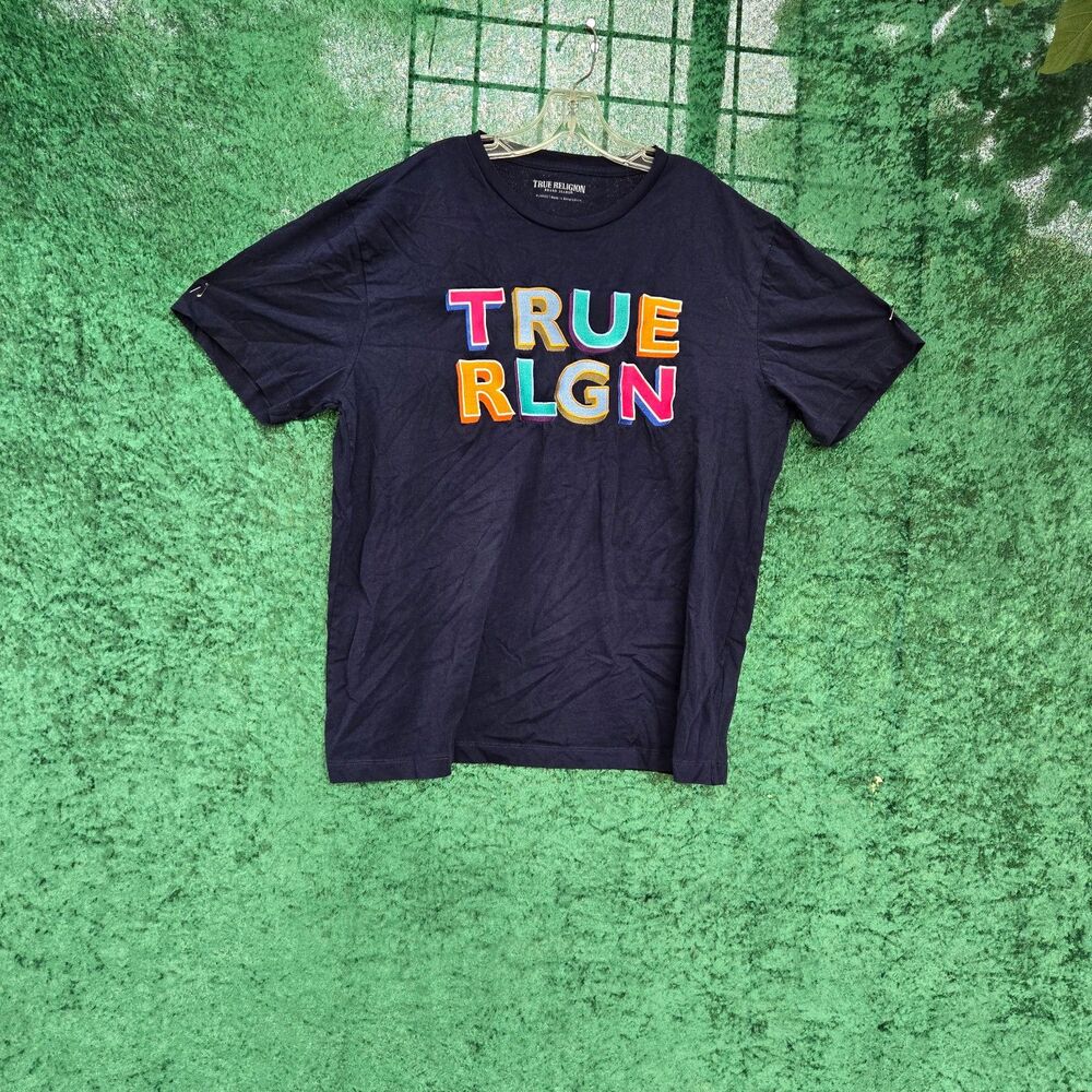 T-Shirt - Picture 2 of 6